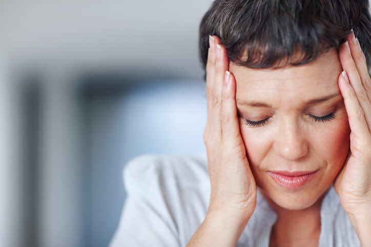 hormone-replacement-therapy-side-effects-headaches